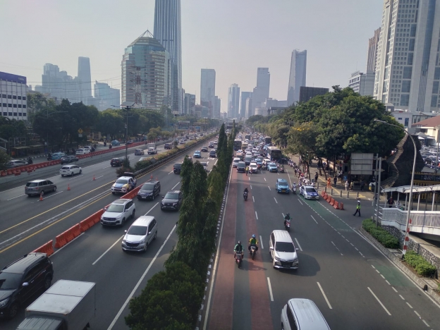 Kondisi terkini arus lalin kawasan Gatsu Jakarta. (Foto: PMJ News/ Hadi Ismanto)