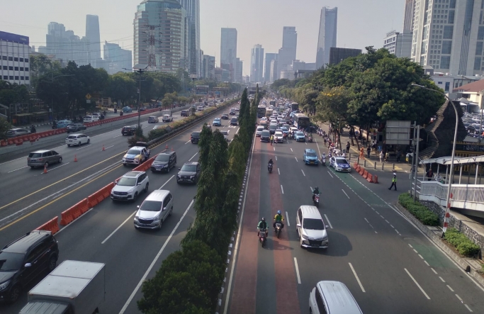 Situasi lalu lintas di Jalan Gatot Subroto, Jakarta Selatan. (Foto: PMJ News/Hadi)