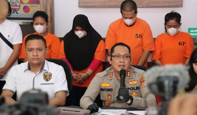 Polres Metro Jakarta Selatan menggelar rilis pengungkapan pesta seks atau orgy. (Foto: PMJ News)