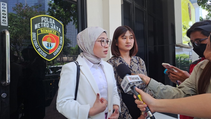 Kuasa hukum korban, Mellisa Anggraini beri keterangan. (Foto: PMJ/Fajar).