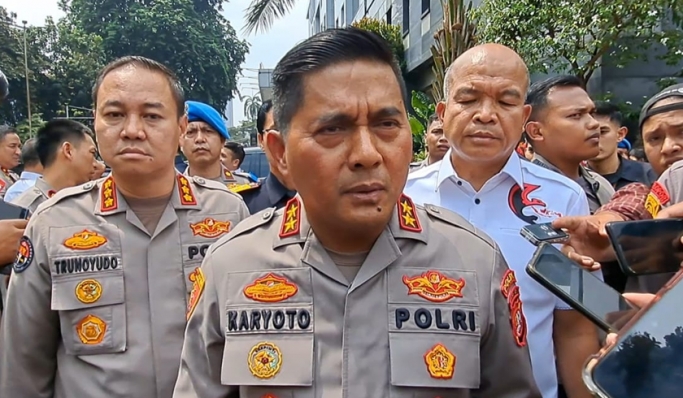 Kapolda Metro Jaya, Irjen Pol Karyoto saat memberikan keterangan pers. (Foto: PMJ News/Fajar)