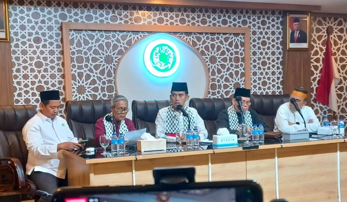 Ketua MUI Bidang Fatwa, KH Asrorun Niam Sholeh saat konferensi pers. (Foto: PMJ News/Dok MUI)
