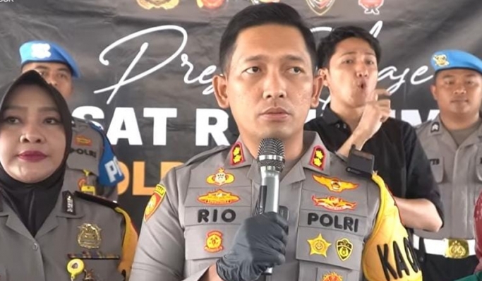 Kapolres Bogor AKBP Rio Wahyu Anggoro saat konferensi pers. (Foto: PMJ News/Instagram Humas Polres Bogor)