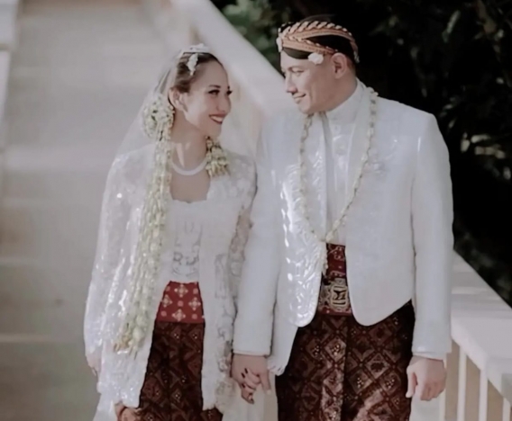 Bunga Citra Lestari dinikahi Tiko Aryawardhana di Bali. (Foto: PMJ/Instagram ItsmeBCL).
