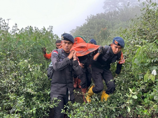Seluruh Pendaki Gunung Marapi Terdata Ditemukan, Penyisiran Terus Dilakukan. (Foto: PMJ/Ist).