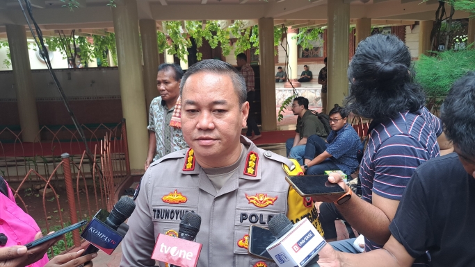 Kabid Humas Polda Metro Jaya Kombes Pol Trunoyudo Wisnu Andiko beri keterangan. (Foto: PMJ/Fajar).