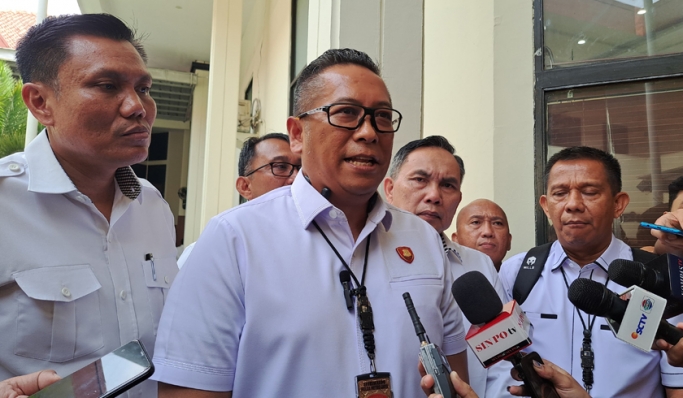 Kabid Hukum Polda Metro Jaya, Kombes Pol Putu Putera Sadana saat memberikan keterangan pers. (Foto: PMJ News/Fajar)