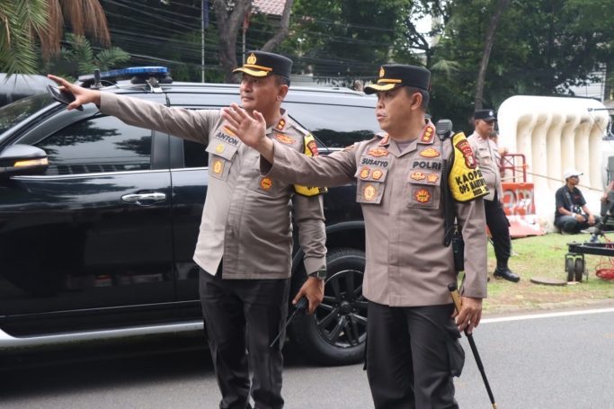 Kapolres Metro Jakarta Pusat, Kombes Pol susatyo Purnomo Condro saat memberikan memberikan arahan. (Foto: PMJ News)