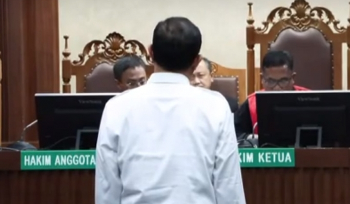 Rafael Alun Trisambodo menjalani sidang di PN Tipikor Jakarta. (Foto: PMJ News/YouTube)