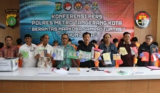 Polres Metro Tangerang Kota menggelar ungkap kasus peredaran obat-obatan terlarang. (Foto: PMJ News)