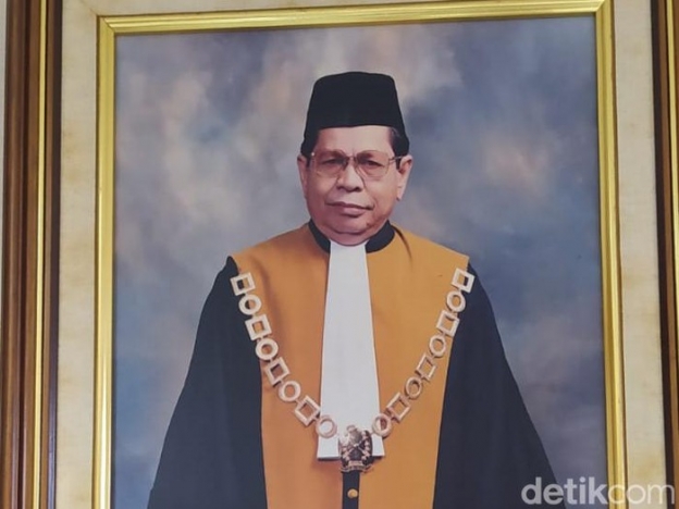 Mantan Hakim Agung M. Yahya Harahap. (Foto: PMJ/Dok MA).