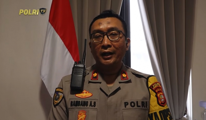 Kapolsek Pondok Aren, Kompol Bambang Askar Sodiq saat memberikan keterangan pers. (Foto: PMJ News/Polri TV)