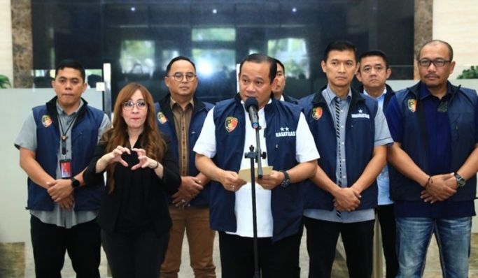 Wakabareskrim Polri Irjen Pol Asep Edi Suheri selaku Kasatgas Anti Mafia Bola Polri memberikan keterangan pers. (Foto: PMJ News)