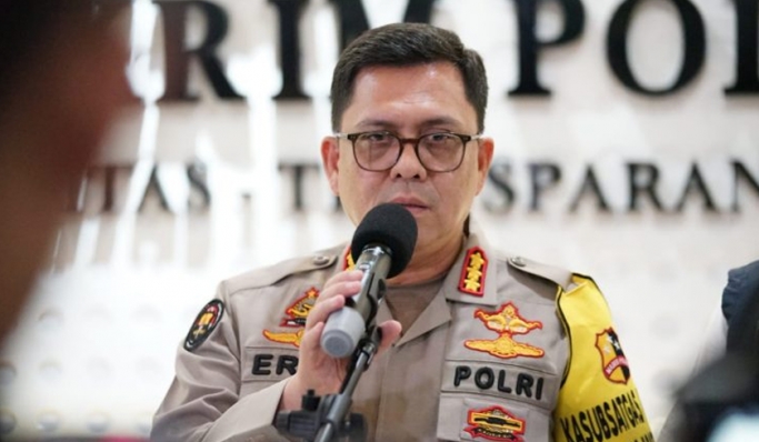 Kepala Bagian Penerangan Umum Divisi Humas Polri, Kombes Pol Erdi A. Chaniago saat konferensi pers. (Foto: PMJ News)
