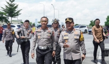 Kepala Korlantas Polri, Irjen Pol Aan Suhanan melanjutkan survei Jalur Tol Semarang-Surabaya. (Foto: PMJ News)