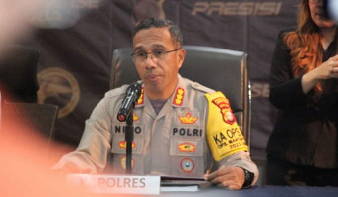 Kapolres Metro Jakarta Timur, Kombes Pol Nicolas Ary Lilipaly saat konferensi pers. (Foto: PMJ News)