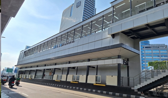 Halte TransJakarta Pancoran Barat selesai direvitalisasi. (Foto: PMJ News/Twitter)