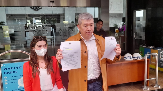 Kuasa hukum Wijanto Tirtasana, Andreas SH mendatangi Kemenkeu. (Foto: PMJ/Gtg).