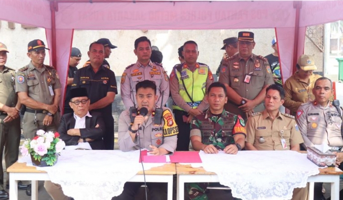Kapolsek Sawah Besar, Kompol Dhanar Dhono saat konferensi pers. (Foto: PMJ News)