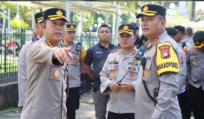 Kapolres Metro Jakarta Pusat, Kombes Pol Susatyo Purnomo Condro saat memberikan arahan. (Foto: PMJ News)