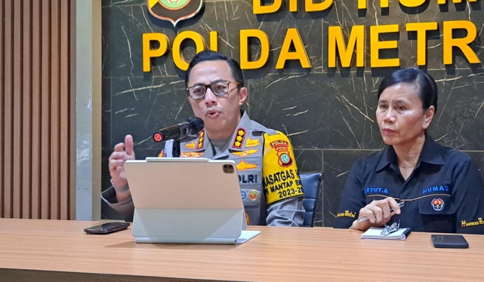 Kabid Humas Polda Metro Jaya, Kombes Pol ade ary Syam Indradi saat konferensi pers. (Foto: PMJ News/Fajar)