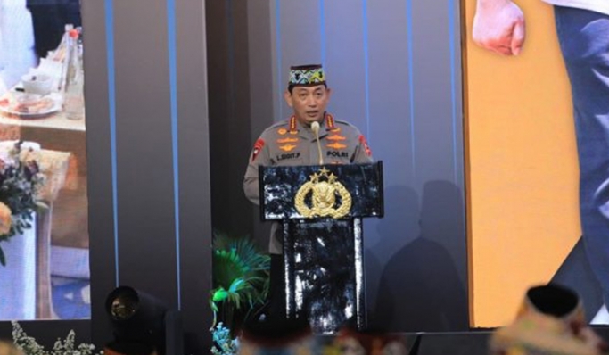 Kapolri Jenderal Listyo Sigit Prabowo saat memberikan arahan. (Foto: PMJ News)