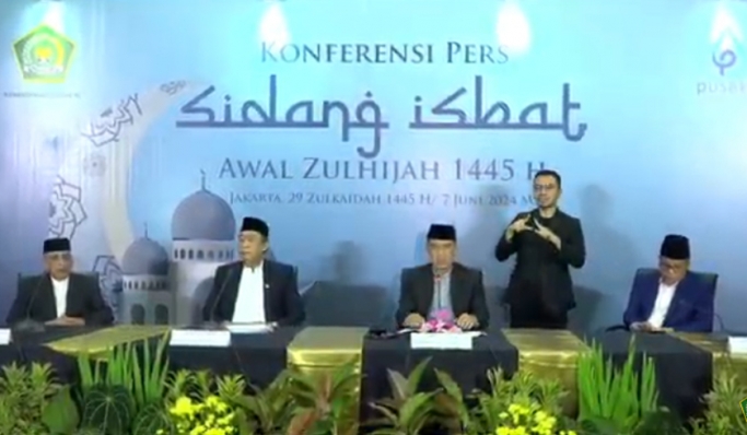 Wakil Menteri Agama RI Saiful Rahmat Dasuki menyampaikan penetapan Idul Adha atau 10 Zulhijah 1445 Hijriah jatuh pada 17 Juni 2024. (Foto: PMJ News/YouTube Kemenag RI)