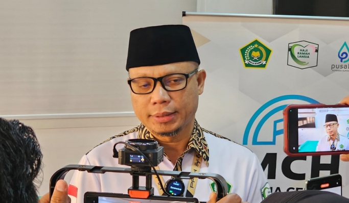 Direktur Layanan Haji Luar Negeri Kementerian Agama, Subhan Cholid saat memberikan keterangan pers. (Foto: PMJ News/Dok Kemenag)