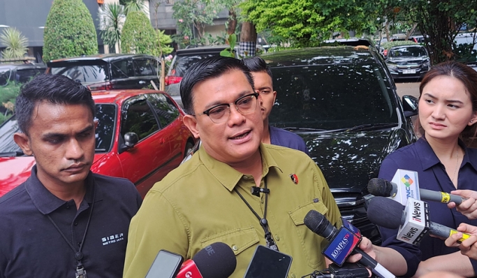 Dirreskrimsus Polda Metro Jaya, Kombes Pol Ade Safri Simanjuntak saat memberikan keterangan pers. (Foto: PMJ News/Fajar)