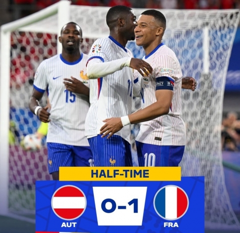 Bintang Prancis Kylian Mbappe dan teman-teman rayakan golnya. (Foto: PMJ/Instagram Euro2024).