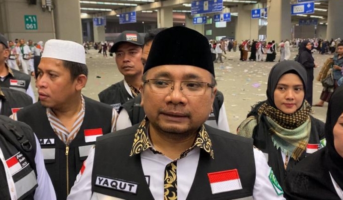 Menteri Agama Yaqut Cholil Qoumas saat memberikan keterangan pers di Makkah. (Foto: PMJ News/Dok Kemenag)