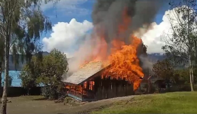 Bangunan Sekolah Dasar Negeri Okbab, di Kampung Borban, Distrik Okbap. (Foto: PMJ News/Divhumas Polri)