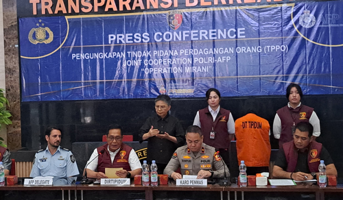 Bareskrim Polri bersama dengan Kepolisian Australia mengungkap kasus TPPO. (Foto: PMJ News/Fajar)