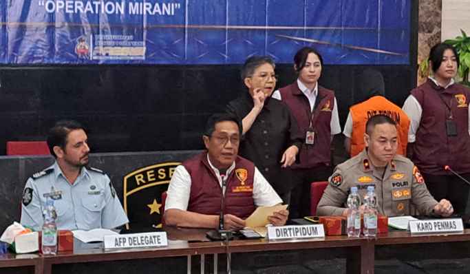Bareskrim Polri bersama dengan Kepolisian Australia mengungkap kasus TPPO. (Foto: PMJ News/Fajar)