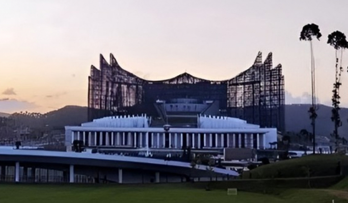 Presiden Jokowi memberikan nama gedung kantor presiden di Ibu Kota Negara (IKN) Nusantara sebagai Istana Garuda. (Foto: PMJ News/Wikipedia)