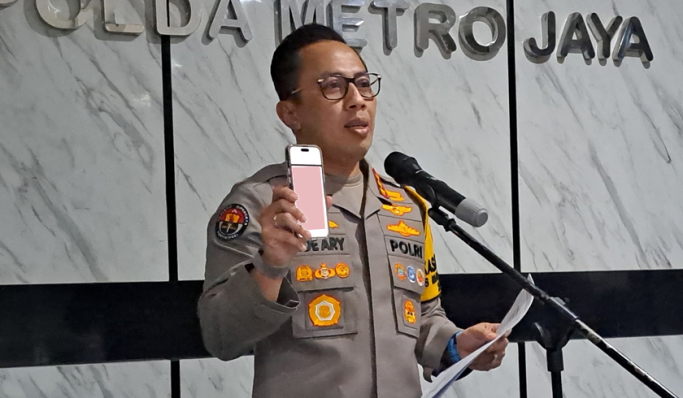Kabid Humas Polda Metro Jaya, Kombes Pol ade ary Syam Indradi saat konferensi pers. (Foto: PMJ News/Fajar)