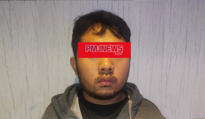 Polda Metro Jaya menangkap peretas server pulsa provider Smartfren. (Foto: PMJ News/Fajar)