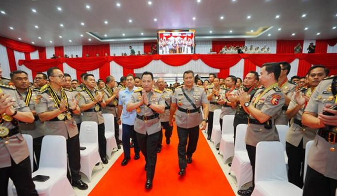 Kapolri Jenderal Listyo Sigit Prabowo menghadiri penutupan pendidikan Sespimti Dikreg ke-33 dan Sespimen Dikreg ke-64 tahun ajaran 2024. (Foto: PMJ News)