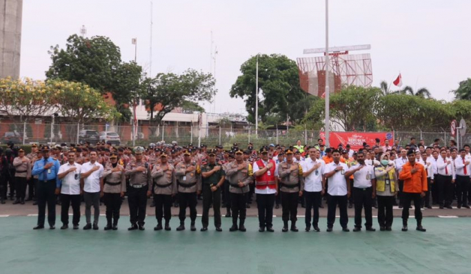 Ratusan personel gabungan disiagakan di Bandara Soekarno-Hatta untuk pengamanan kedatangan Paus Fransiskus dan delegasi ISF. (Foto: PMJ News)