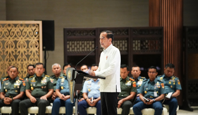 Presiden Jokowi saat memberikan arahan kepada TNI-Polri di Istana Negara, Ibu Kota Nusantara. (Foto: PMJ News/Divhumas Polri)