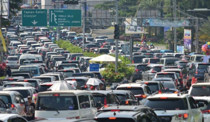 Kemacetan parah terjadi di kawasan Puncak saat long weekend. (Foto: PMJ News/Divhumas Polri)
