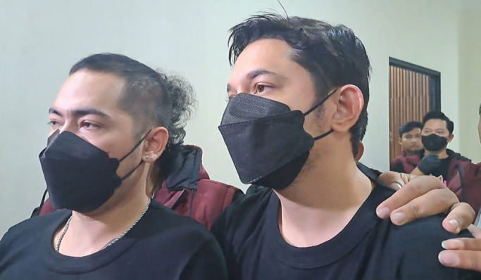 Artis Andrew Andika diamankan polisi terkait dugaan penyalahgunaan narkoba. (Foto: PMJ News/Fajar)