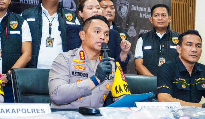 Kapolres Metro Jakarta Barat, Kombes Pol M Syahduddi saat konferensi pers. (Foto: PMJ News)