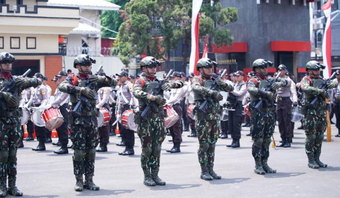 Polri melaksanakan gladi bersih apel gelar pasukan dalam rangka pengamanan pelantikan Presiden dan Wakil Presiden di Mako Brimob. (Foto: PMJ News)