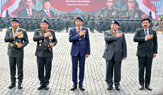 Presiden Jokowi menghadiri Apel Kesiapan Pengamanan Pelantikan Presiden dan Wakil Presiden Tahun 2024, di Mako Brimob Polri. (Foto: PMJ News/SPIT Humas Polri)
