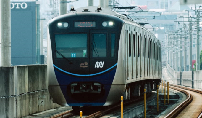 Transportasi publik MRT Jakarta. (Foto: PMJ News/Instagram @mrtjktinfo)