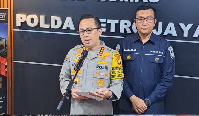 Kabid Humas Polda Metro Jaya, Kombes Pol Ade Ary Syam Indradi saat memberikan keterangan pers. (Foto: PMJ News/Fajar)