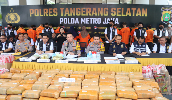 Polres Tangerang Selatan mengungkap perkara menonjol terkait penyalahgunaan narkotika. (Foto: PMJ News)