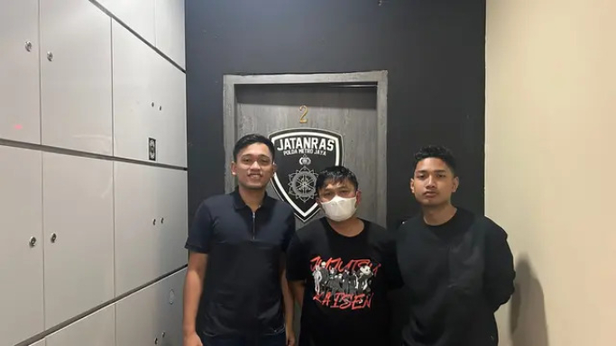 Buronan Judi Online Komdigi ditangkap Polda Metro Jaya. (Foto: PMJ/Ist).