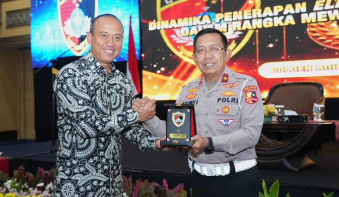 Dirgakkum Korlantas Polri, Brigjen Pol Raden Slamet Santoso saat menghadiri seminar. (Foto: PMJ News)
